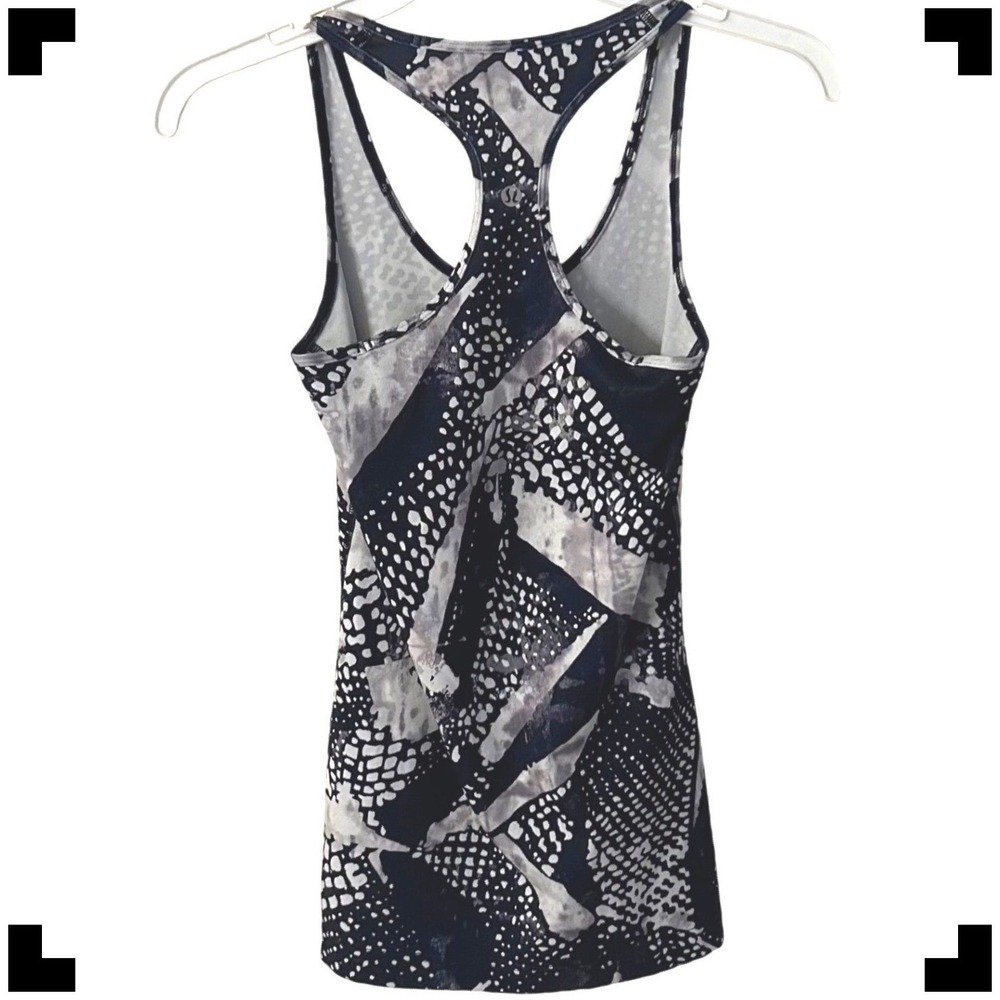 Lululemon Athletic Racerback Tank Top Black White‎ Abstract Print Women's